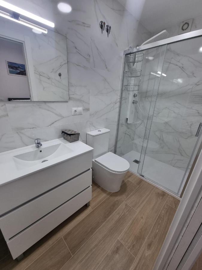 סנטיאגו דה קומפוסטלה Apartamento Regina מראה חיצוני תמונה